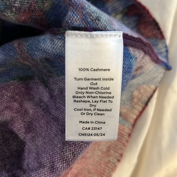 Talbots  MP  100% pure cashmere sweater. ￼ - Picture 4 of 6